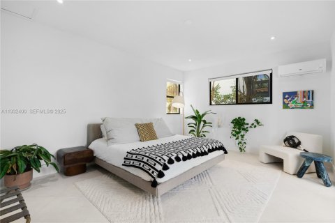 Снять в аренду виллу или дом в Майами-Бич, Флорида 3 спальни, 212.65м2, № 1991553 - фото 8