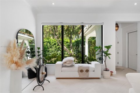 Снять в аренду виллу или дом в Майами-Бич, Флорида 3 спальни, 212.65м2, № 1991553 - фото 6