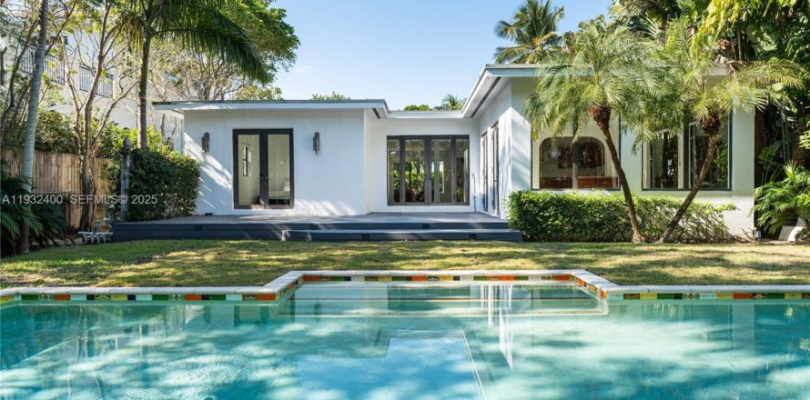 Дом в Майами-Бич, Флорида 3 спальни, 212.65м2 № 1991553