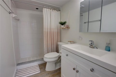 Condominio en venta en New Smyrna Beach, Florida, 1 dormitorio, 93.37 m2 № 2205242 - foto 17