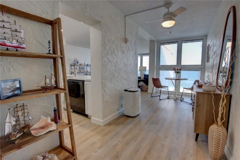 Condominio en venta en New Smyrna Beach, Florida, 1 dormitorio, 93.37 m2 № 2205242 - foto 11