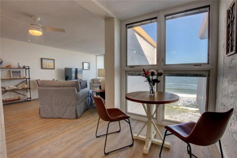 Condominio en venta en New Smyrna Beach, Florida, 1 dormitorio, 93.37 m2 № 2205242 - foto 10