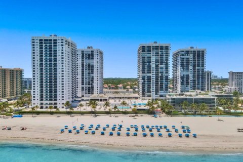 Copropriété à vendre à Hollywood, Floride: 2 chambres, 130.06 m2 № 2087893 - photo 6