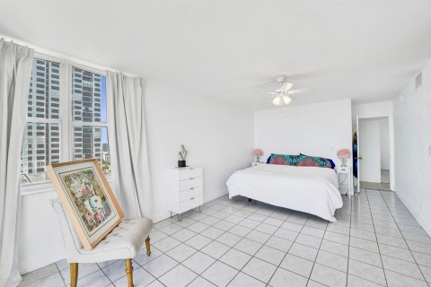 Copropriété à vendre à Hollywood, Floride: 2 chambres, 130.06 m2 № 2087893 - photo 27