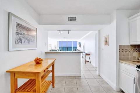 Copropriété à vendre à Hollywood, Floride: 2 chambres, 130.06 m2 № 2087893 - photo 22