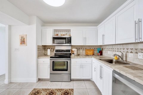Copropriété à vendre à Hollywood, Floride: 2 chambres, 130.06 m2 № 2087893 - photo 20