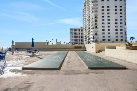 Condo in Daytona Beach Shores, Florida, 2 bedrooms № 2197806 - photo 13