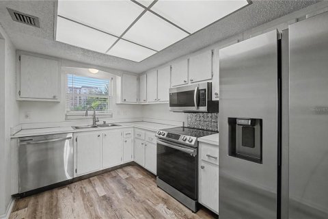Condo in Dunedin, Florida, 2 bedrooms  № 2150617 - photo 5