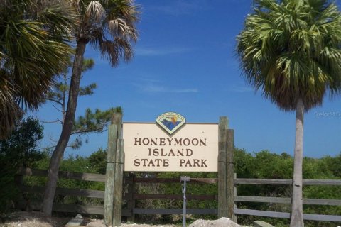 Condo in Dunedin, Florida, 2 bedrooms  № 2150617 - photo 24