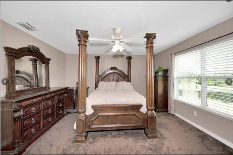 House in Bradenton, Florida 4 bedrooms, 254.37 sq.m. № 1542788 - photo 30