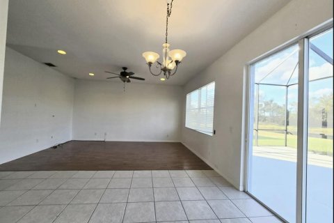 House in Bradenton, Florida 4 bedrooms, 254.37 sq.m. № 1542788 - photo 21