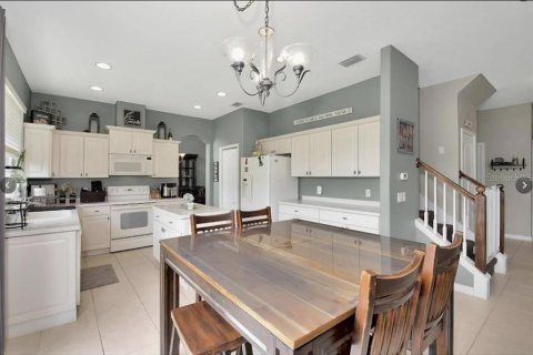 House in Bradenton, Florida 4 bedrooms, 254.37 sq.m. № 1542788 - photo 13