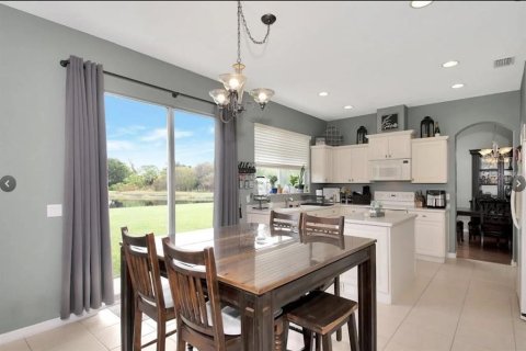 House in Bradenton, Florida 4 bedrooms, 254.37 sq.m. № 1542788 - photo 16