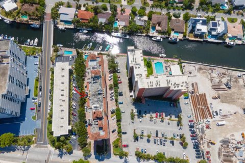 Condo in Pompano Beach, Florida, 3 bedrooms  № 1210575 - photo 1