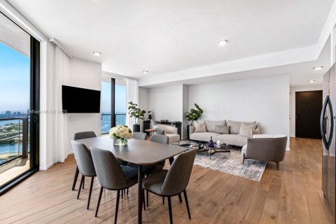 Condominio en alquiler en Miami, Florida, 2 dormitorios, 111.67 m2 № 2081660 - foto 3