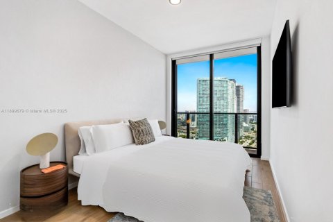 Condominio en alquiler en Miami, Florida, 2 dormitorios, 111.67 m2 № 2081660 - foto 9