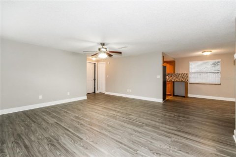 Casa en alquiler en Valrico, Florida, 3 dormitorios, 127.09 m2 № 1905091 - foto 3