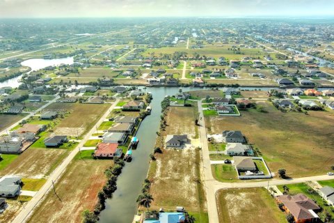Land in Cape Coral, Florida № 1859640 - photo 21
