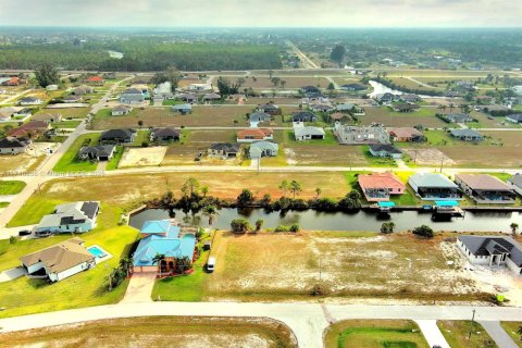 Land in Cape Coral, Florida № 1859640 - photo 16