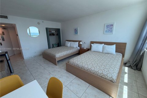 Condo in Miami Beach, Florida  № 2247401 - photo 11