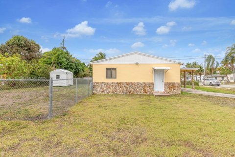 Casa en venta en North Lauderdale, Florida, 3 dormitorios, 115.94 m2 № 2042954 - foto 4