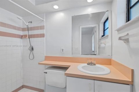 Casa en venta en North Lauderdale, Florida, 3 dormitorios, 115.94 m2 № 2042954 - foto 23