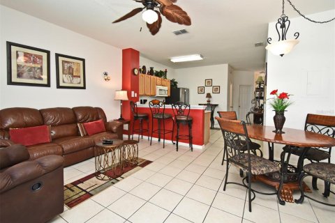 Townhouse in Kissimmee, Florida 3 bedrooms, 133.78 sq.m. № 1597541 - photo 12