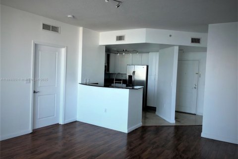 Copropriété à louer à North Bay Village, Floride: 2 chambres, 116.22 m2 № 1945943 - photo 6