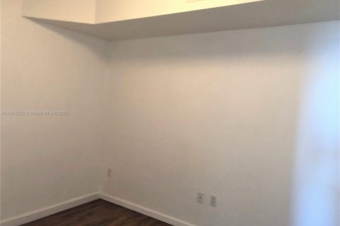 Copropriété à louer à North Bay Village, Floride: 2 chambres, 116.22 m2 № 1945943 - photo 17