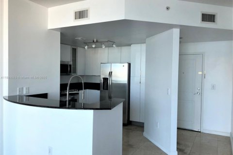 Copropriété à louer à North Bay Village, Floride: 2 chambres, 116.22 m2 № 1945943 - photo 7