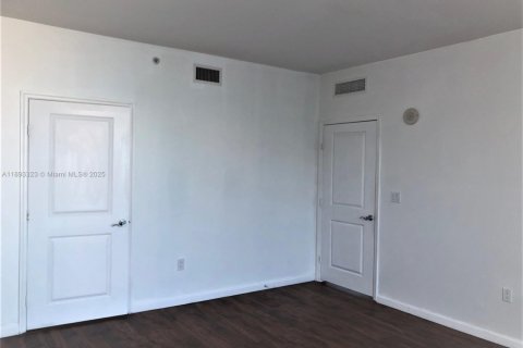 Copropriété à louer à North Bay Village, Floride: 2 chambres, 116.22 m2 № 1945943 - photo 23