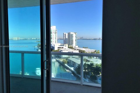 Copropriété à louer à North Bay Village, Floride: 2 chambres, 116.22 m2 № 1945943 - photo 11