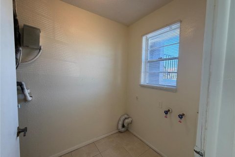 Condo in Punta Gorda, Florida, 2 bedrooms № 2197522 - photo 26