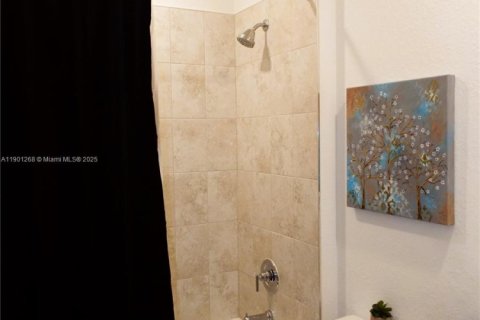Купить таунхаус в Хомстед, Флорида 4 спальни, 127.65м2, № 2081728 - фото 15