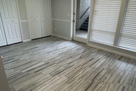 Commercial property in Ponte Vedra Beach, Florida 57.04 sq.m. № 807109 - photo 1