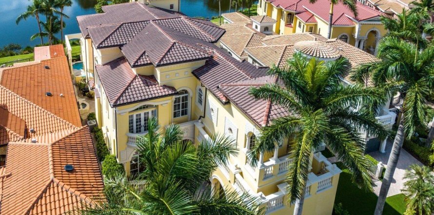 House in Boca Raton, Florida 6 bedrooms, 746.84 sq.m. № 945227