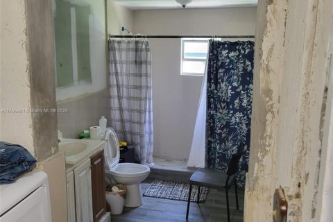 Immobilier commercial à vendre à Miami, Floride: 217.02 m2 № 1981501 - photo 23