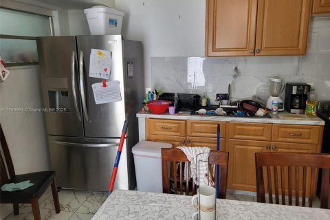 Immobilier commercial à vendre à Miami, Floride: 217.02 m2 № 1981501 - photo 26