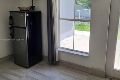 Immobilier commercial à vendre à Miami, Floride: 217.02 m2 № 1981501 - photo 19