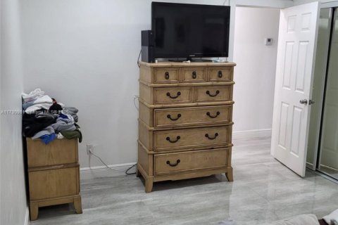 Immobilier commercial à vendre à Miami, Floride: 217.02 m2 № 1981501 - photo 14