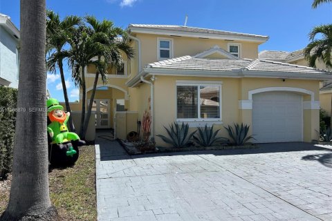 Дом в Майами, Флорида 1 комната, 180.32м2 № 2051123