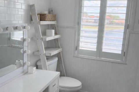 Купить виллу или дом в Майами, Флорида 1 комната, 180.32м2, № 2051123 - фото 10