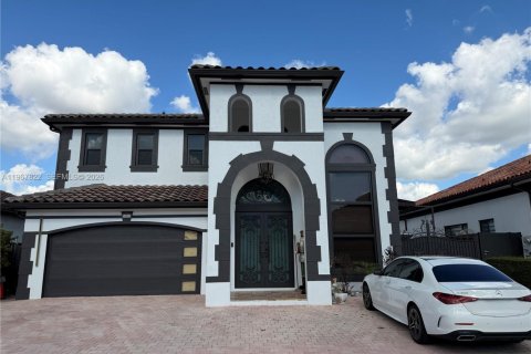 House in Miami, Florida 5 bedrooms, 228.54 sq.m. № 2031959