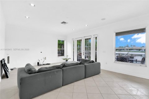 Casa en venta en Miramar, Florida, 4 dormitorios, 251.49 m2 № 2000661 - foto 14