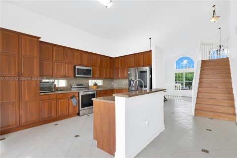 Casa en venta en Miramar, Florida, 4 dormitorios, 251.49 m2 № 2000661 - foto 13