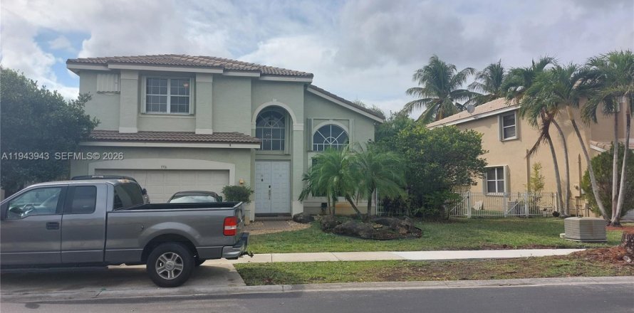 Casa en Miramar, Florida 4 dormitorios, 251.49 m2 № 2000661