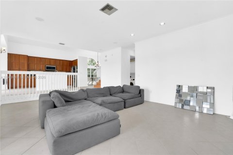 Casa en venta en Miramar, Florida, 4 dormitorios, 251.49 m2 № 2000661 - foto 16