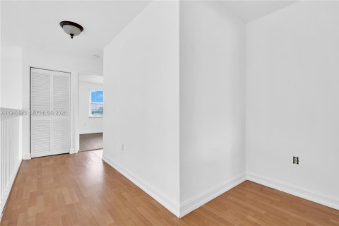 Casa en venta en Miramar, Florida, 4 dormitorios, 251.49 m2 № 2000661 - foto 25