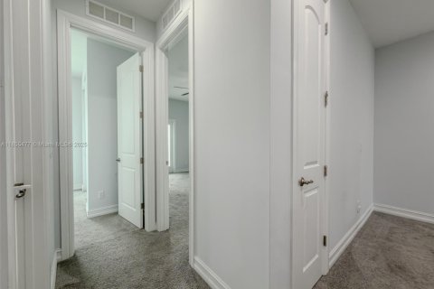 Touwnhouse à vendre à Royal Palm Beach, Floride: 3 chambres, 206.43 m2 № 1880203 - photo 25