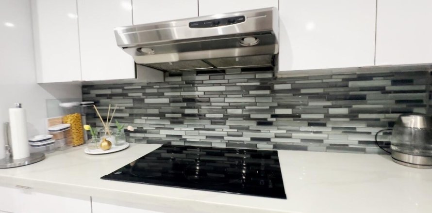 Adosado en Hollywood, Florida 3 dormitorios, 176.51 m2 № 1031454